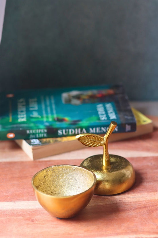 golden apple jar with premium quality material