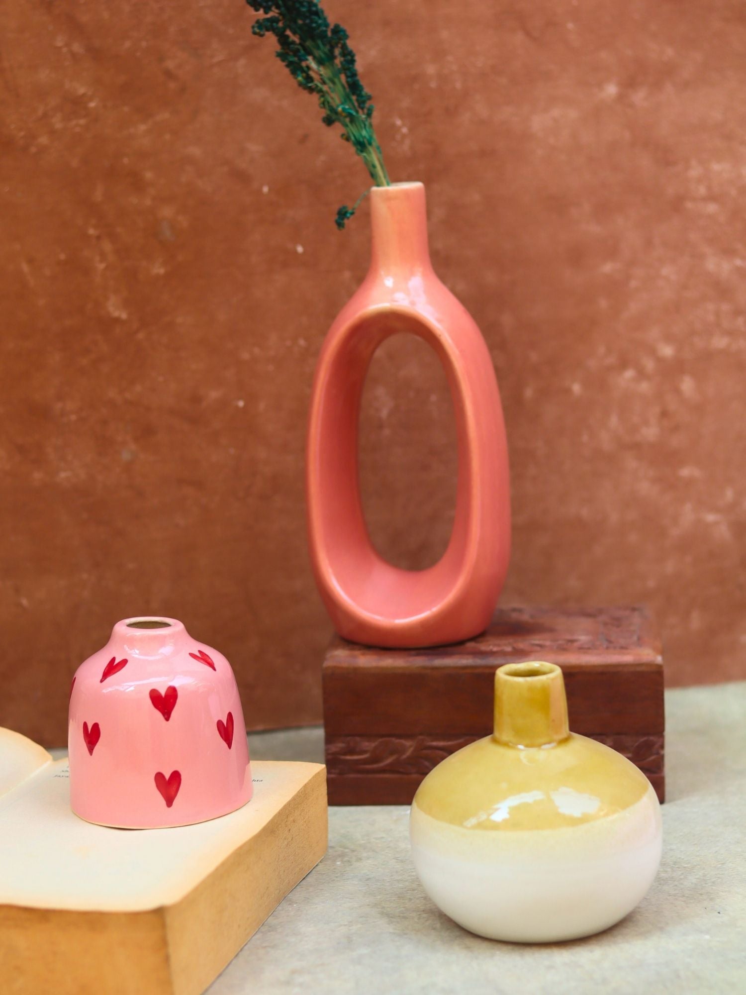 Set of 3 - Neutrals Chic vases combo with premium quality material