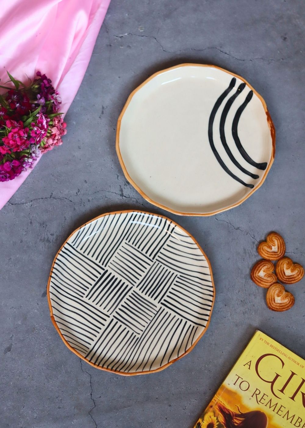 All Lines & Semi Circle Abstract Snack Plates made by ceramic