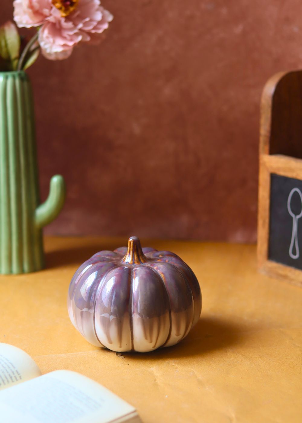 Shaded brown pumpkin - round made by ceramic
