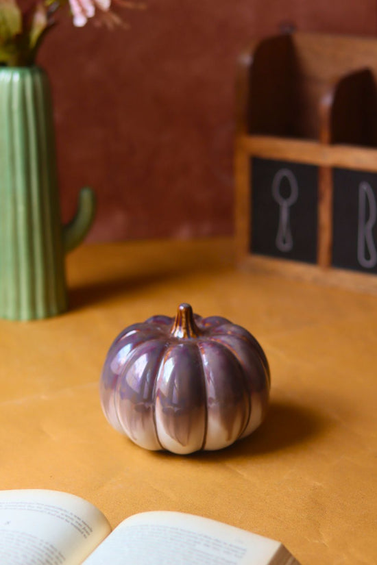 Shaded brown pumpkin - round