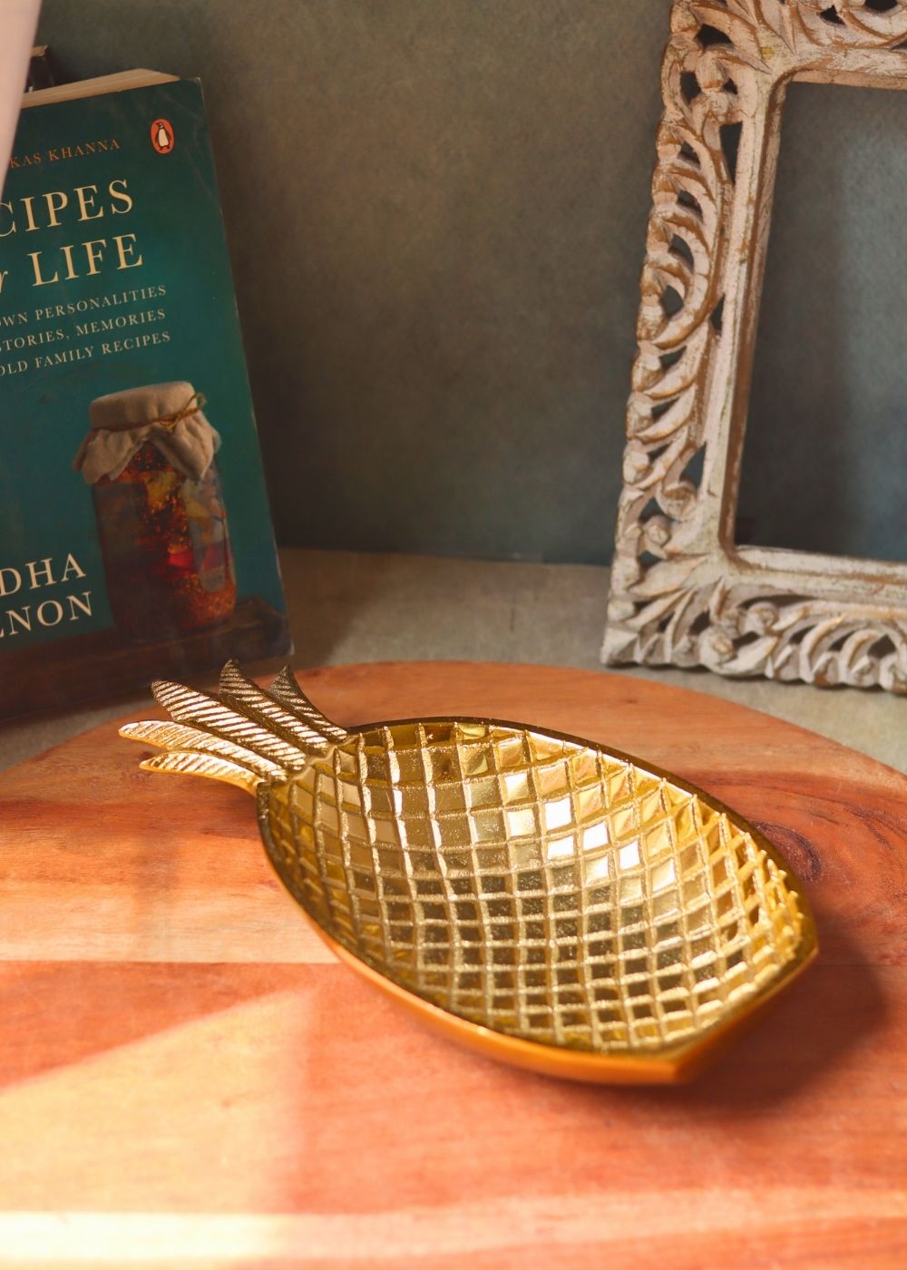 Pineapple Pristine Platter - Gold