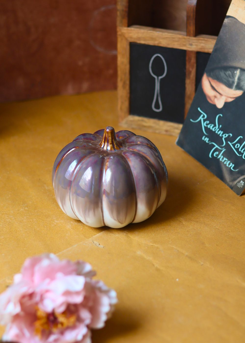 Shaded brown pumpkin - round handmade in India