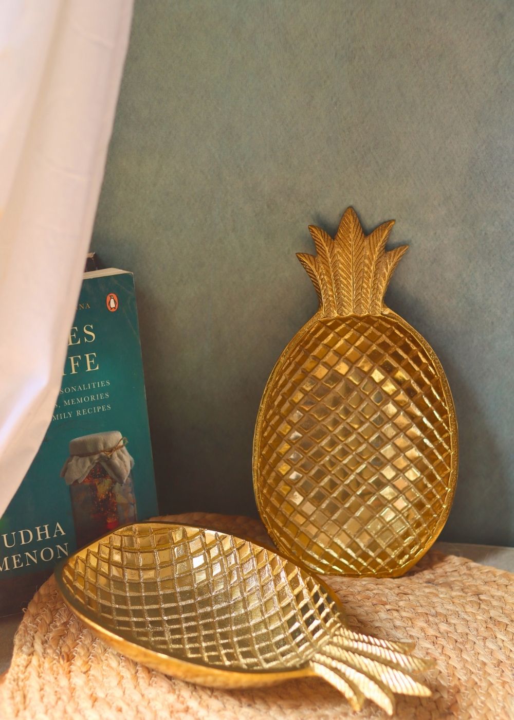 Pineapple Pristine Platter - Gold