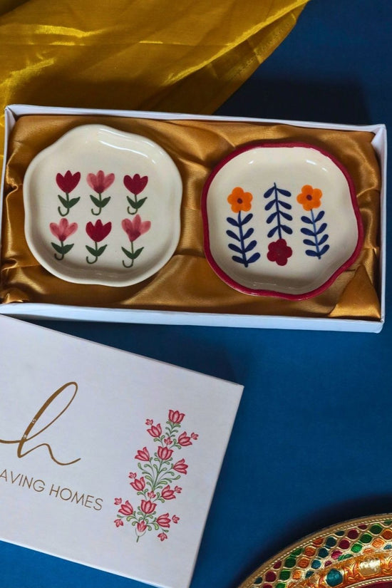 Floral Handmade Dessert Plate in a Gift Box with premium quality material