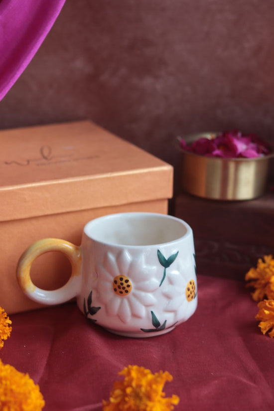 Handmade Daisy Mug Diwali Gift Box