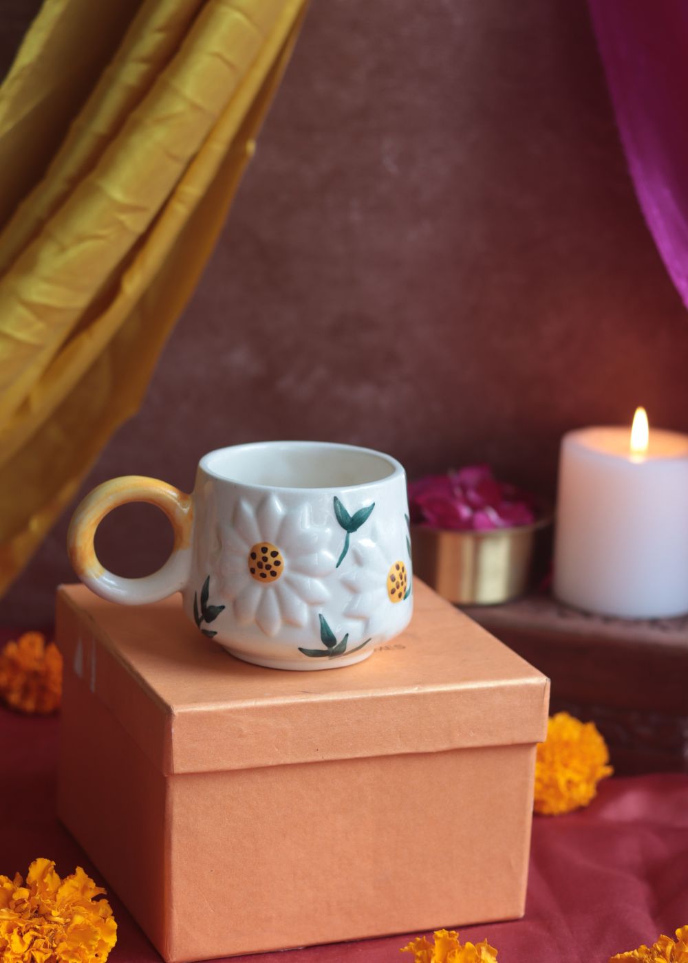 Daisy Mug Diwali Gift Box made by ceramic