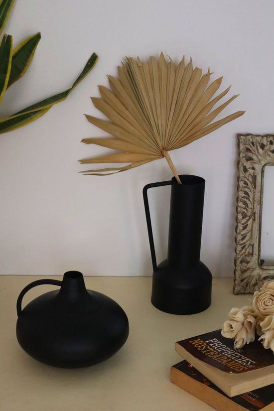 Handmade black handle vase 