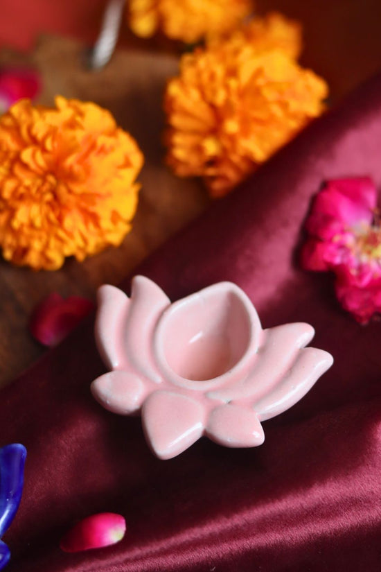 Set of 4 Lotus Diya - Pink with premium quality material