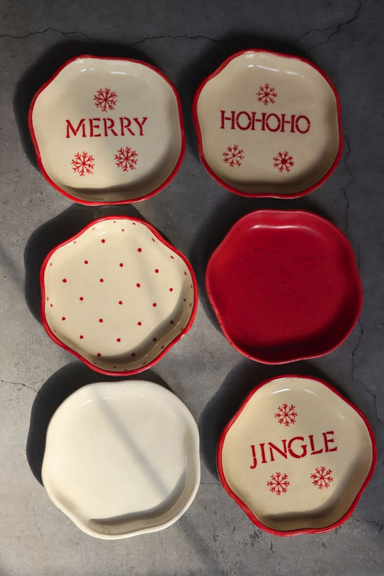 handmade Set of 6 Merry & Bright Dessert Plates (for the price of 5)