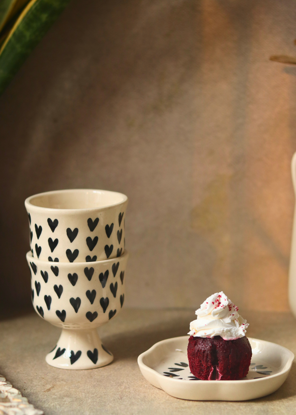 black heart ice cream goblet with dessert