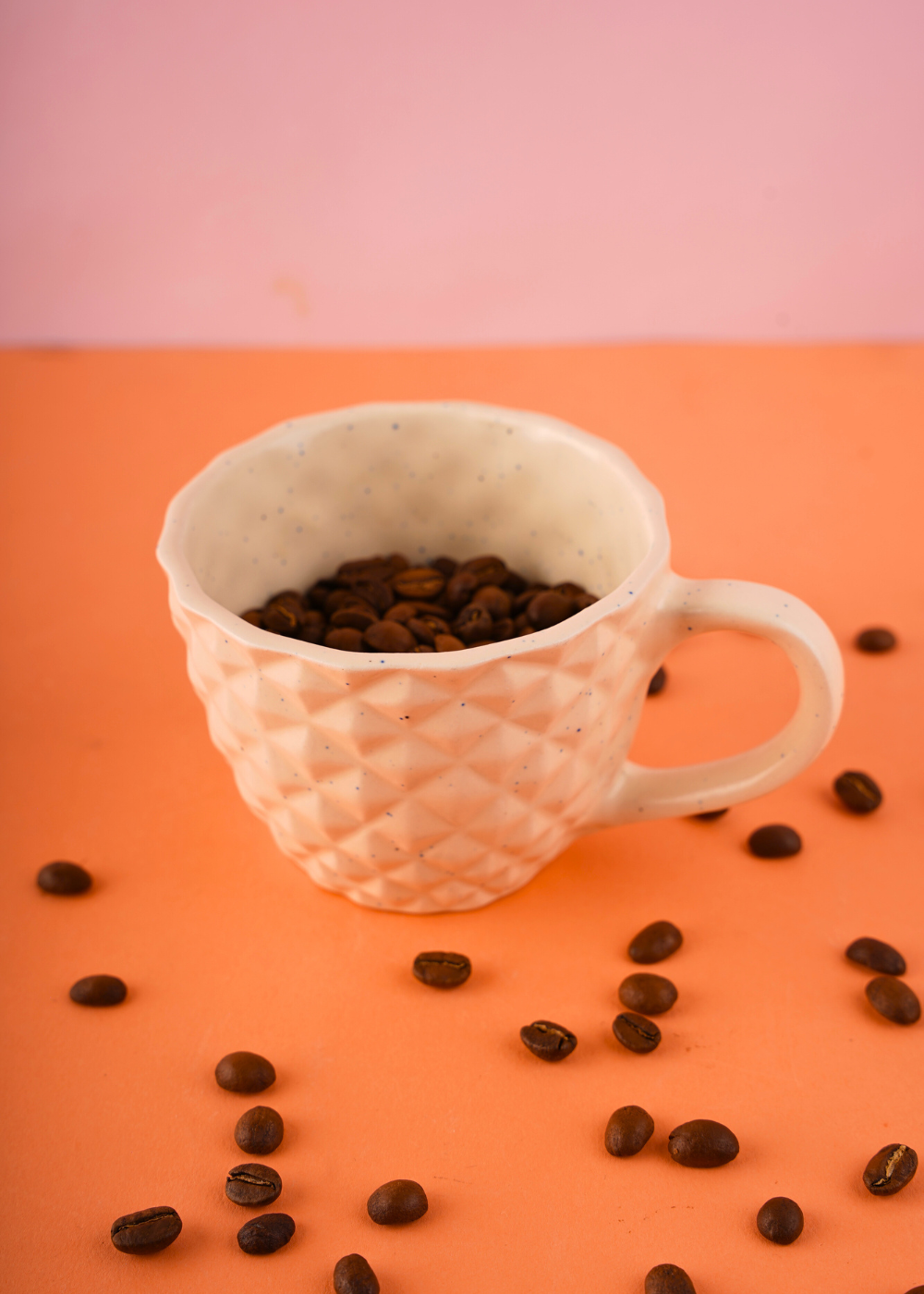 white diamond mug made by ceramic 
