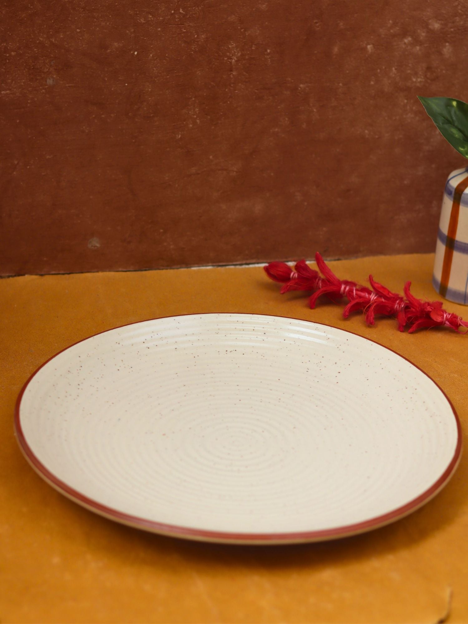 Handmade Spiral Dinner Plate - White