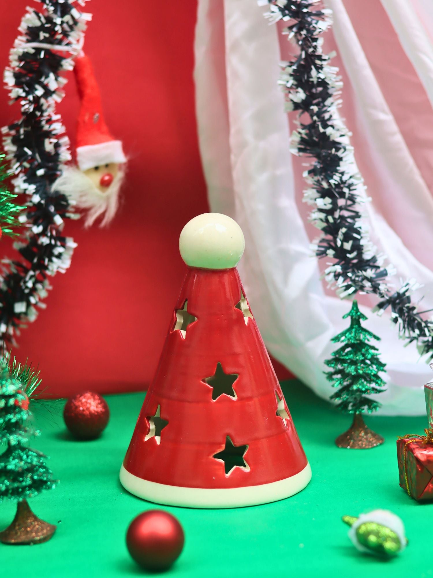 Santa’s Cap Tea Light Diffuser handmade in India