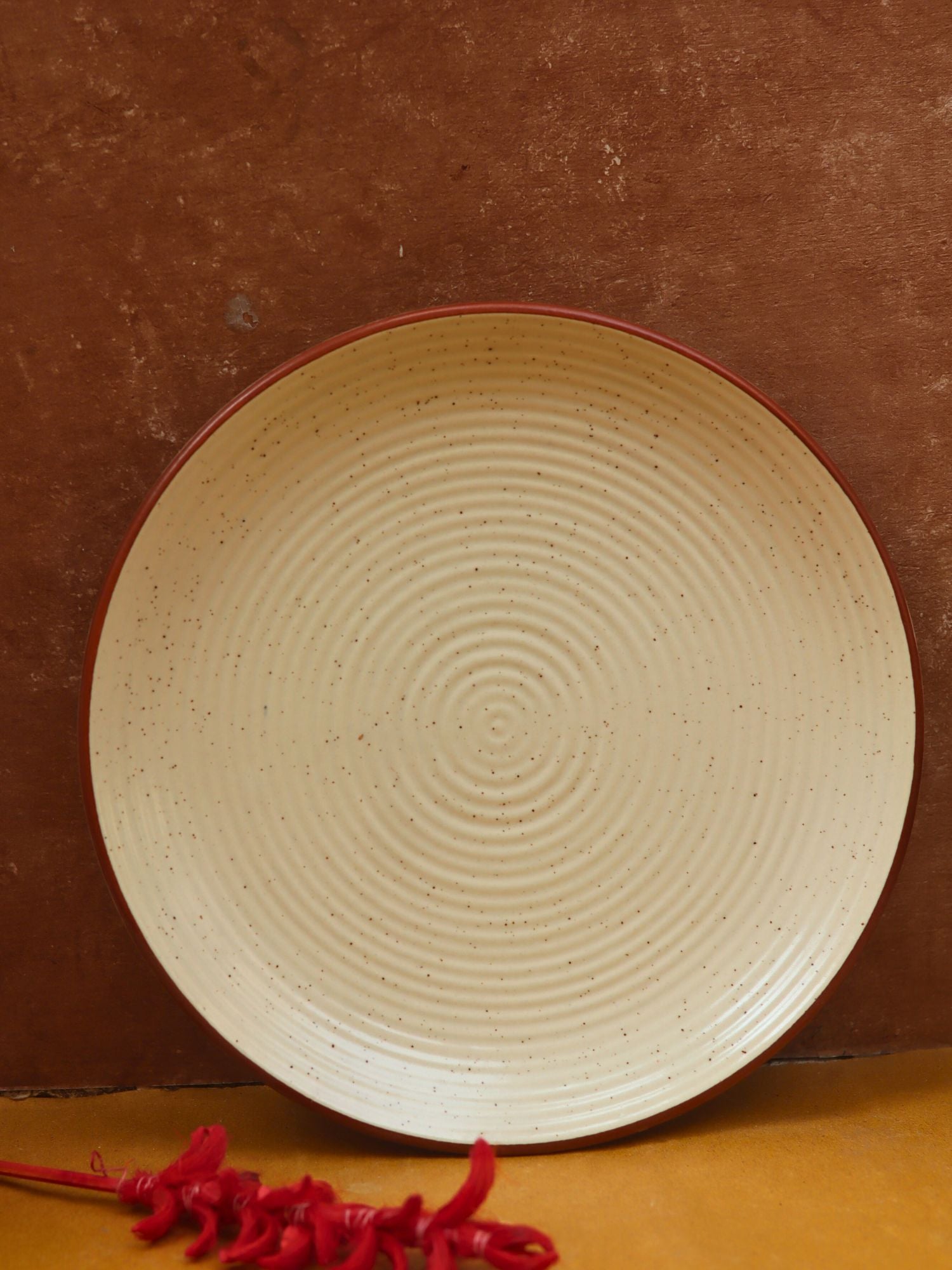 Spiral Dinner Plate - White made by ceramic