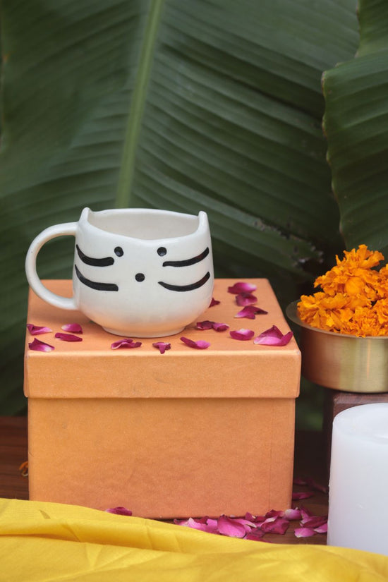 Kitty Mug Diwali Gift Box made by ceramic