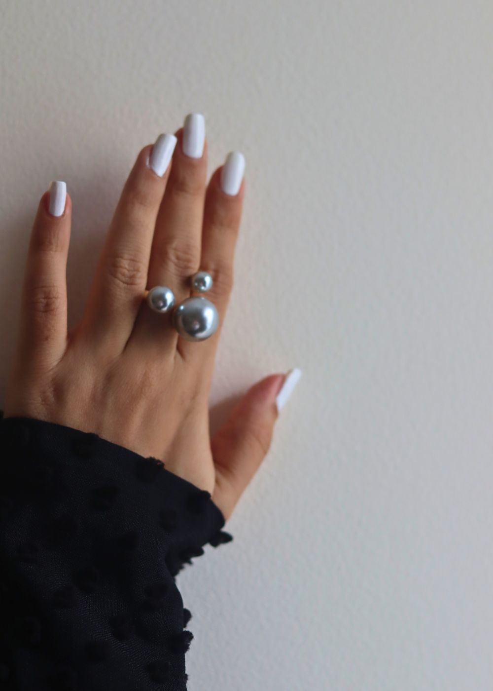 Silver plated Pearly Elegance Ring- Grey