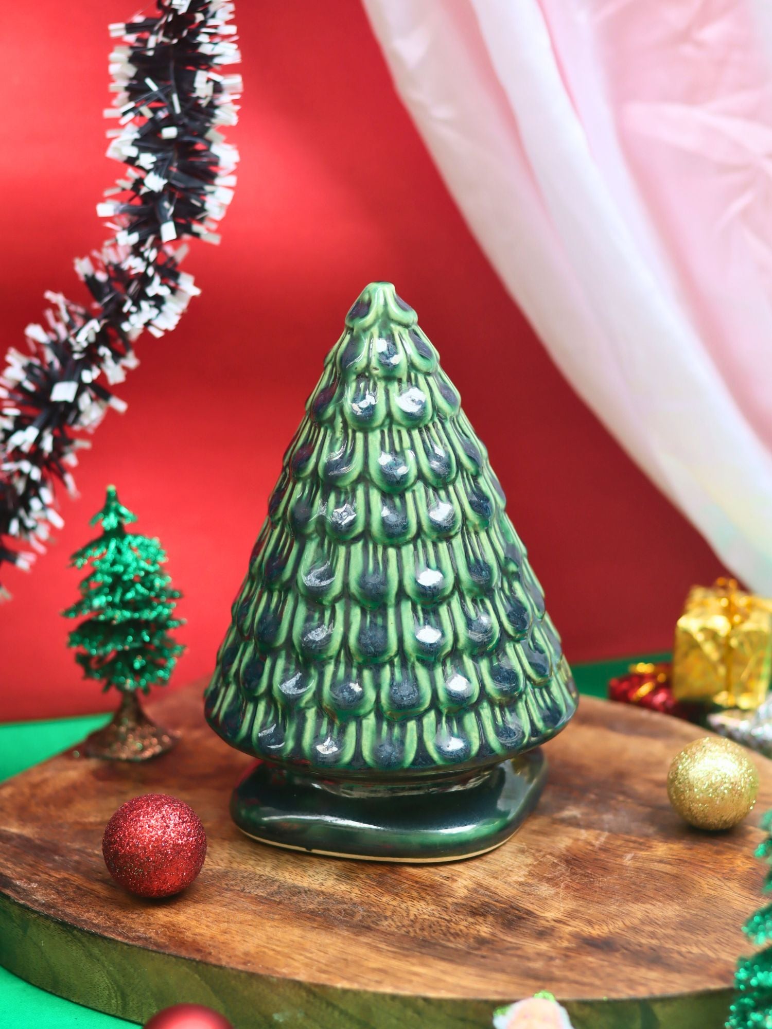 Xmas Tree - Green made by ceramic