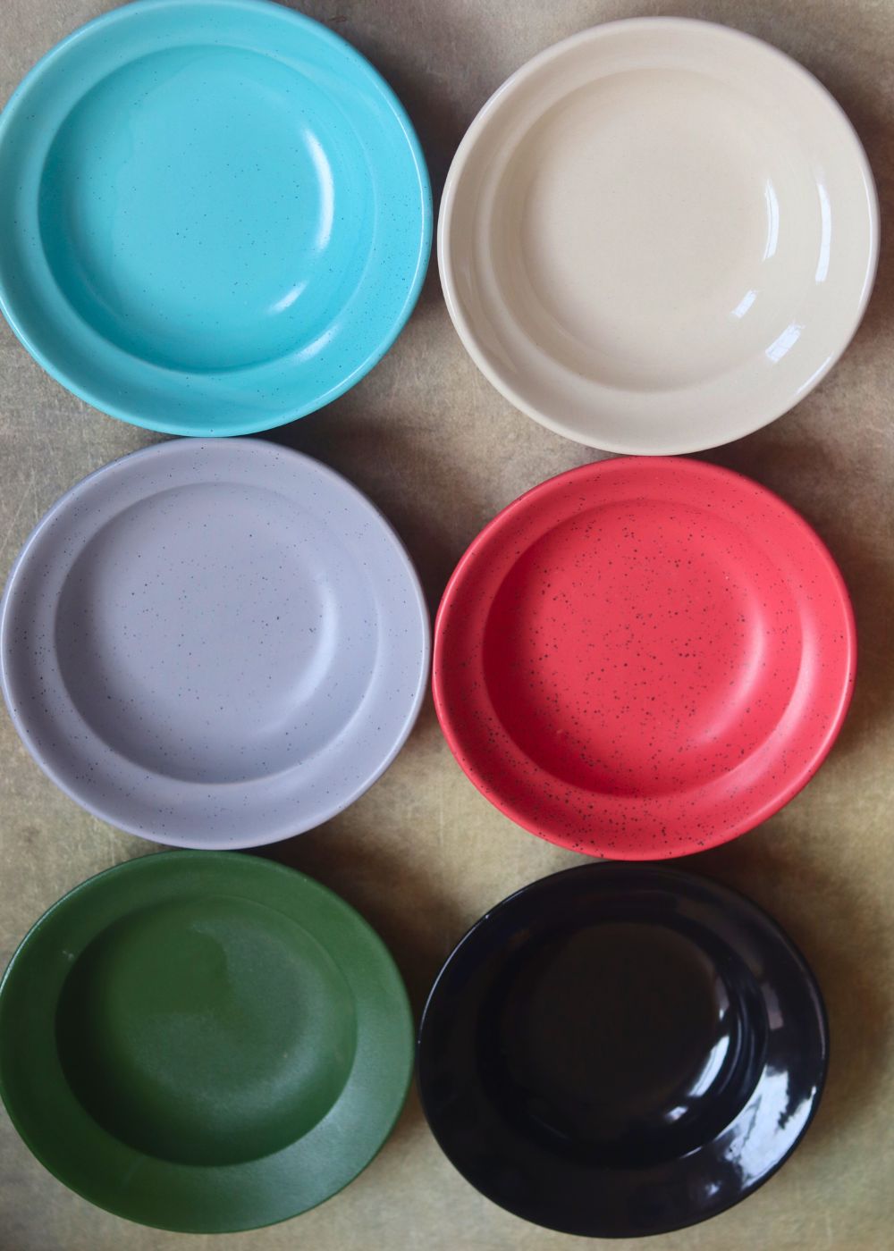 this  set of 6 pasta plates you can buy now for the price of 5