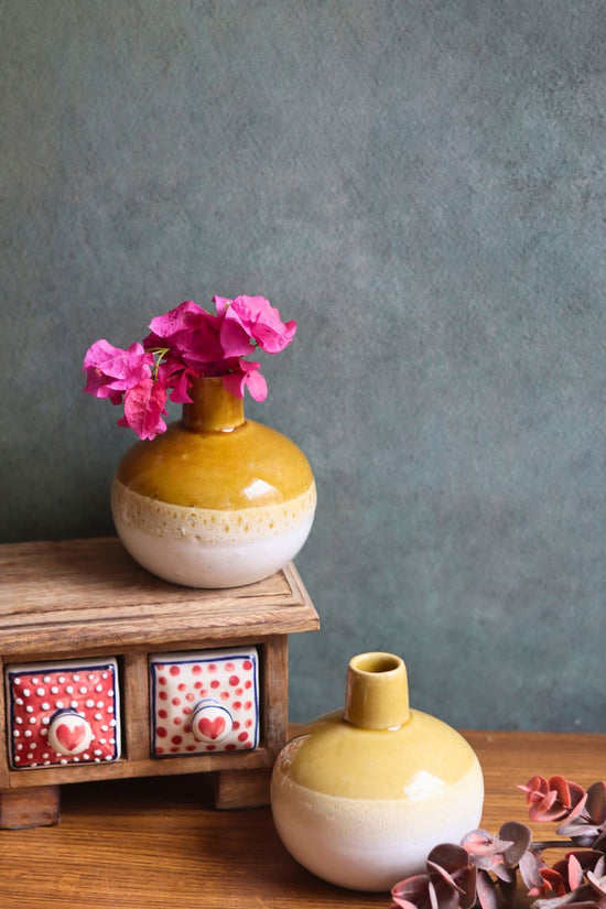 mustard glow vase for your home decor 