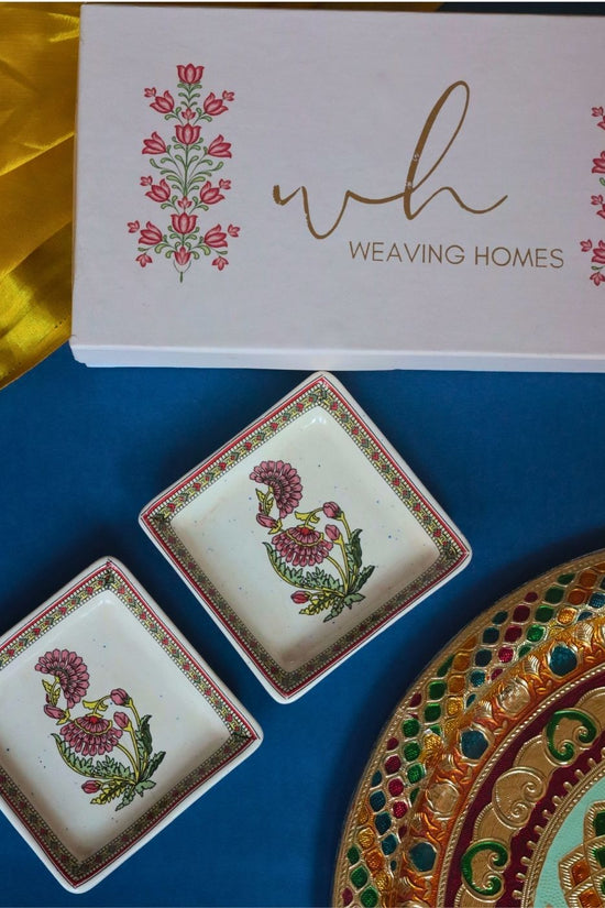 Red Motif Platter in a Gift Box with premium quality material