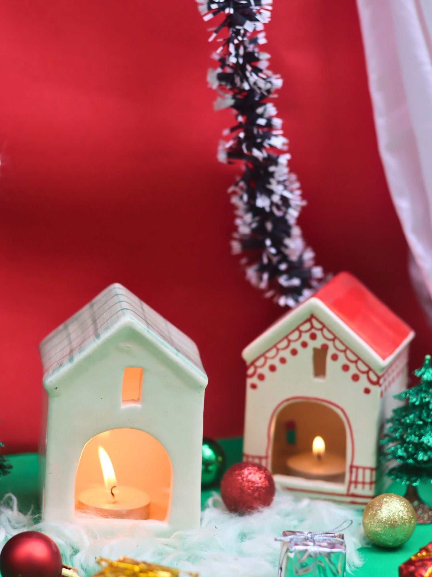 Set of 2 - Christmas Hut & Green House tea light holder