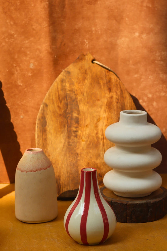 Set of 3 - Beige heart vases combo