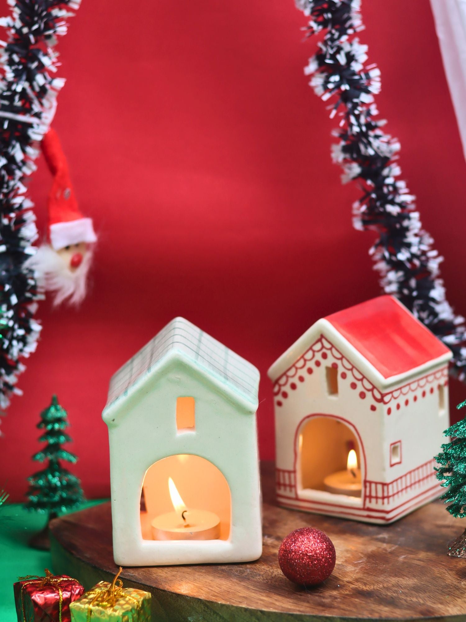 Set of 2 - Christmas Hut & Green House tea light holder