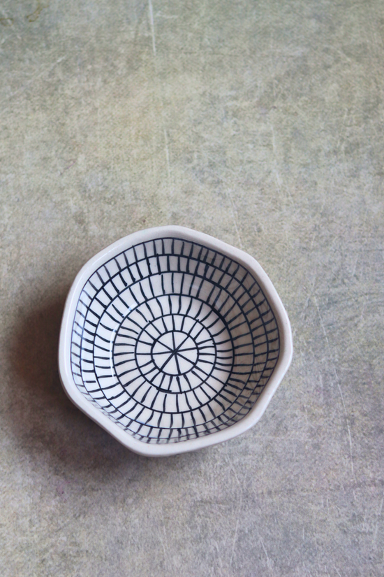 Ceramic zebra bowl 