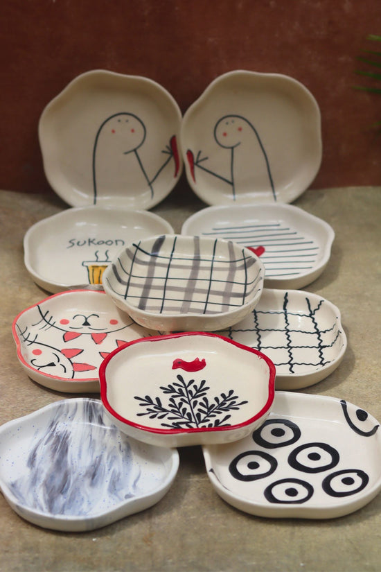 Set of 10 Black & White Bliss dessert plates combo (for the price of 7)
