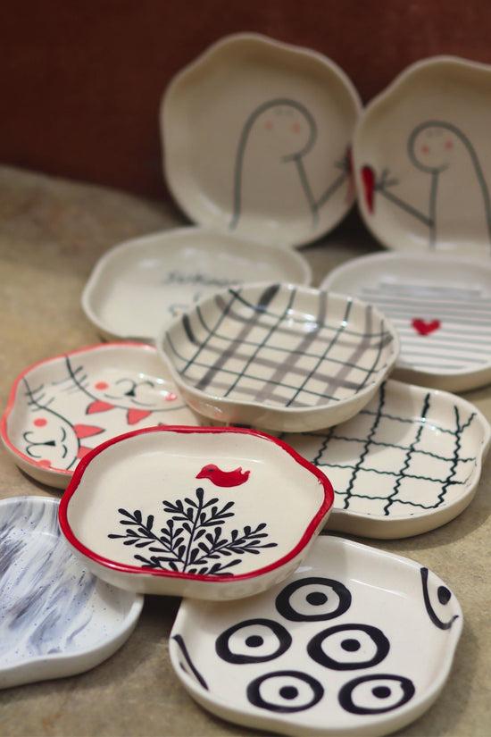 Set of 10 Black & White Bliss dessert plates combo (for the price of 7)