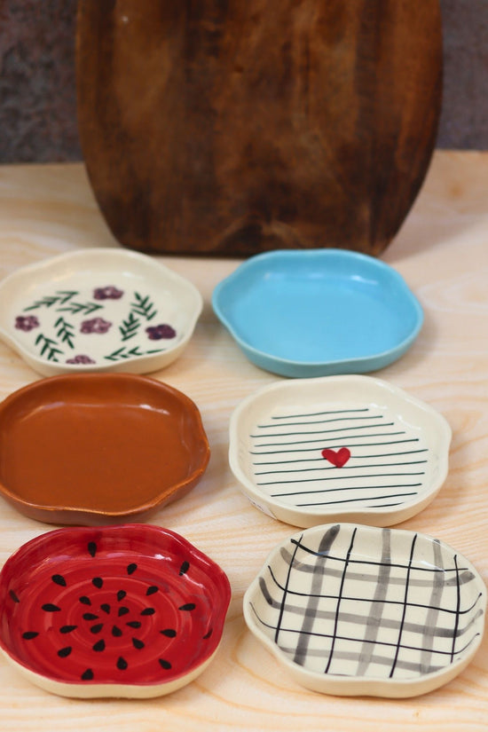 Set of 6 Mealtime Handmade dessert plate (for the price of 5)