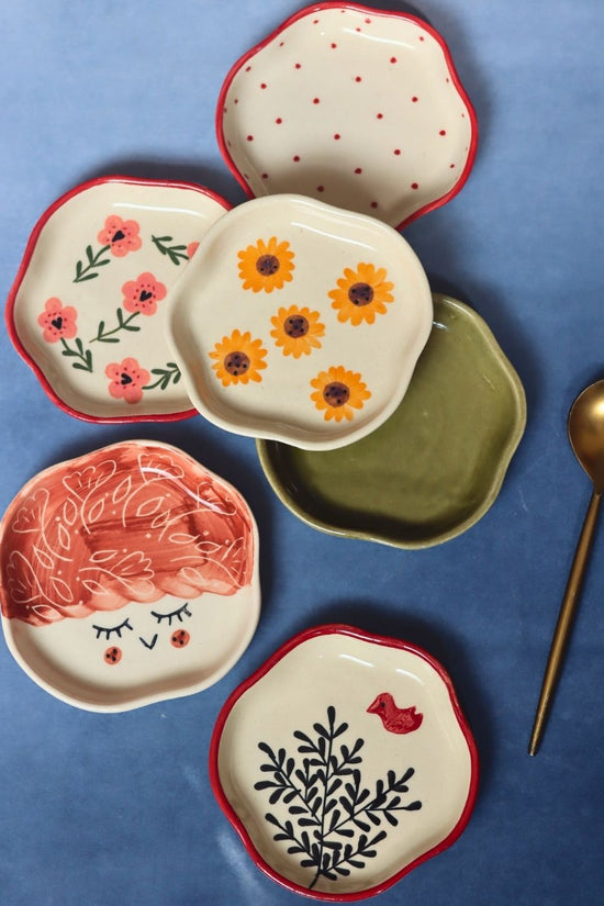 Set of 6 Charming Sweet handmade Dessert Plate (for the price of 5) with premium quality material