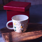 White Daisy Mug in a Gift Box made by ceramic