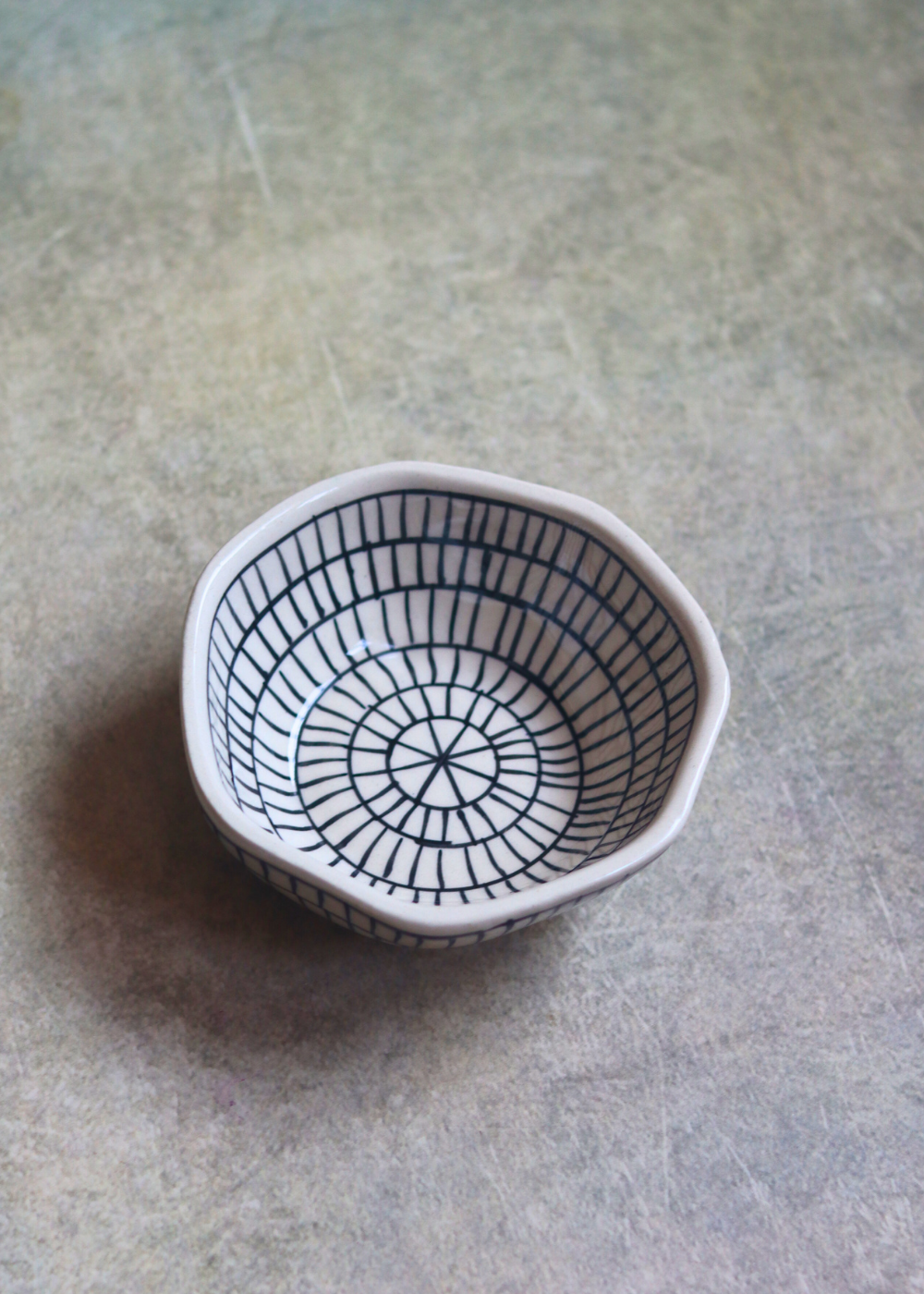 Handmade zebra bowl mini 