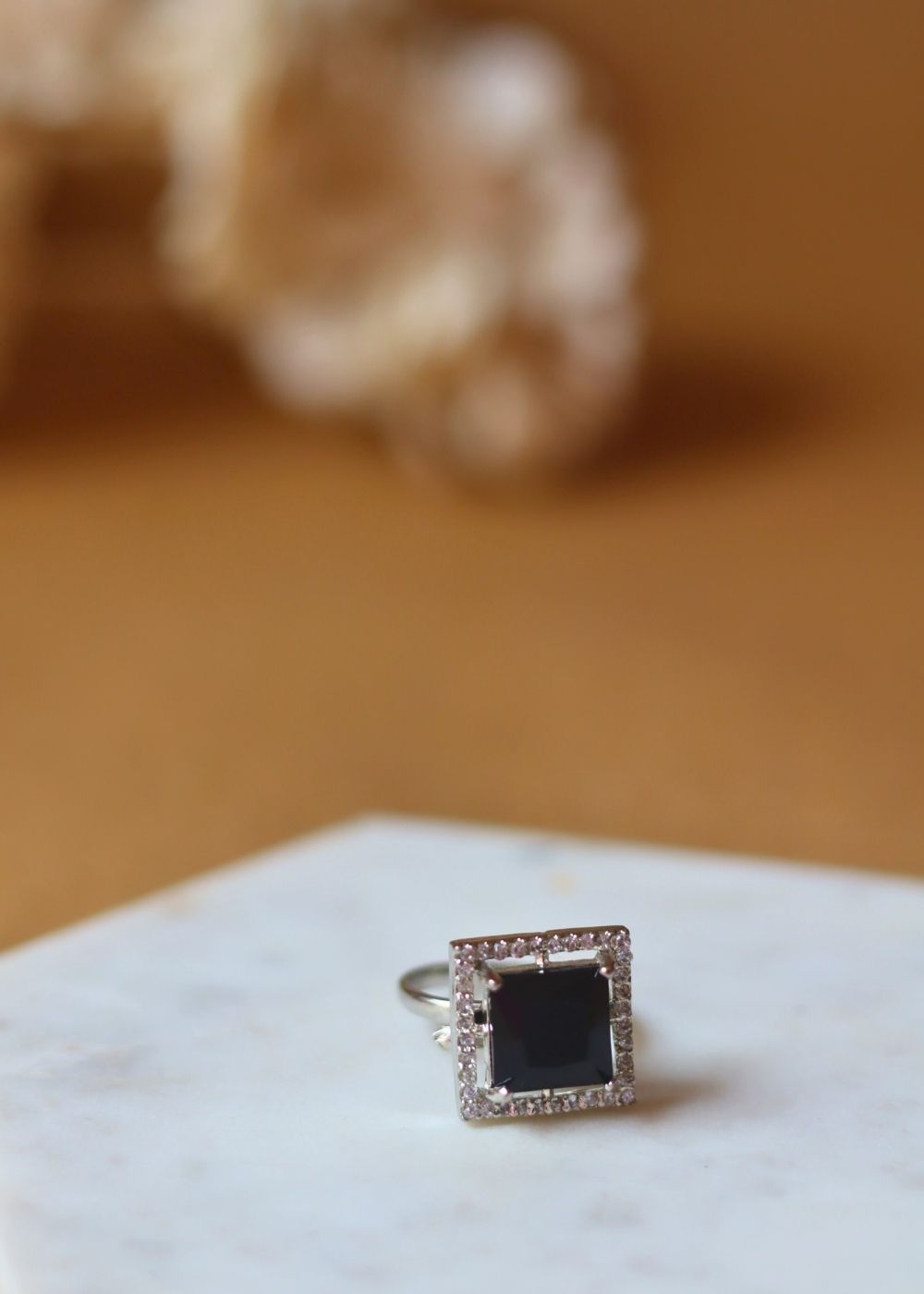 Anti tarnish Noir Ring
