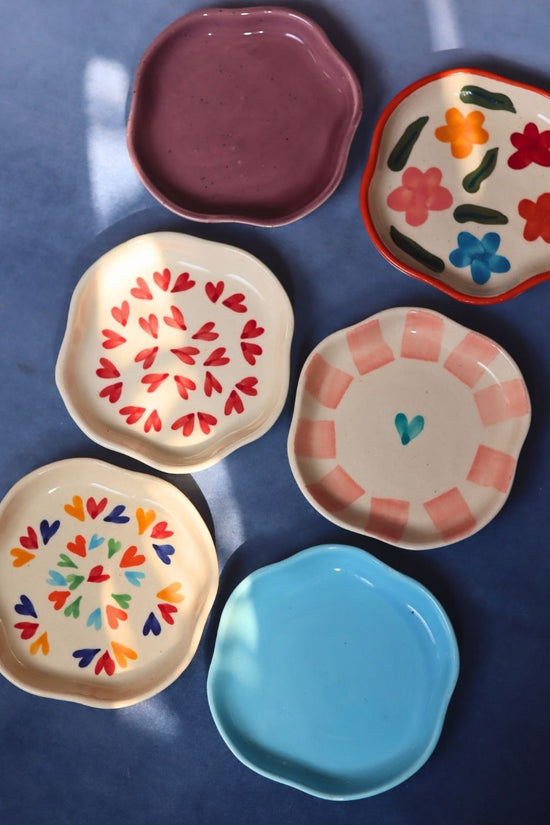Set of 6 Heart & Neutral Dessert Plate (for the price of 5) made by ceramic