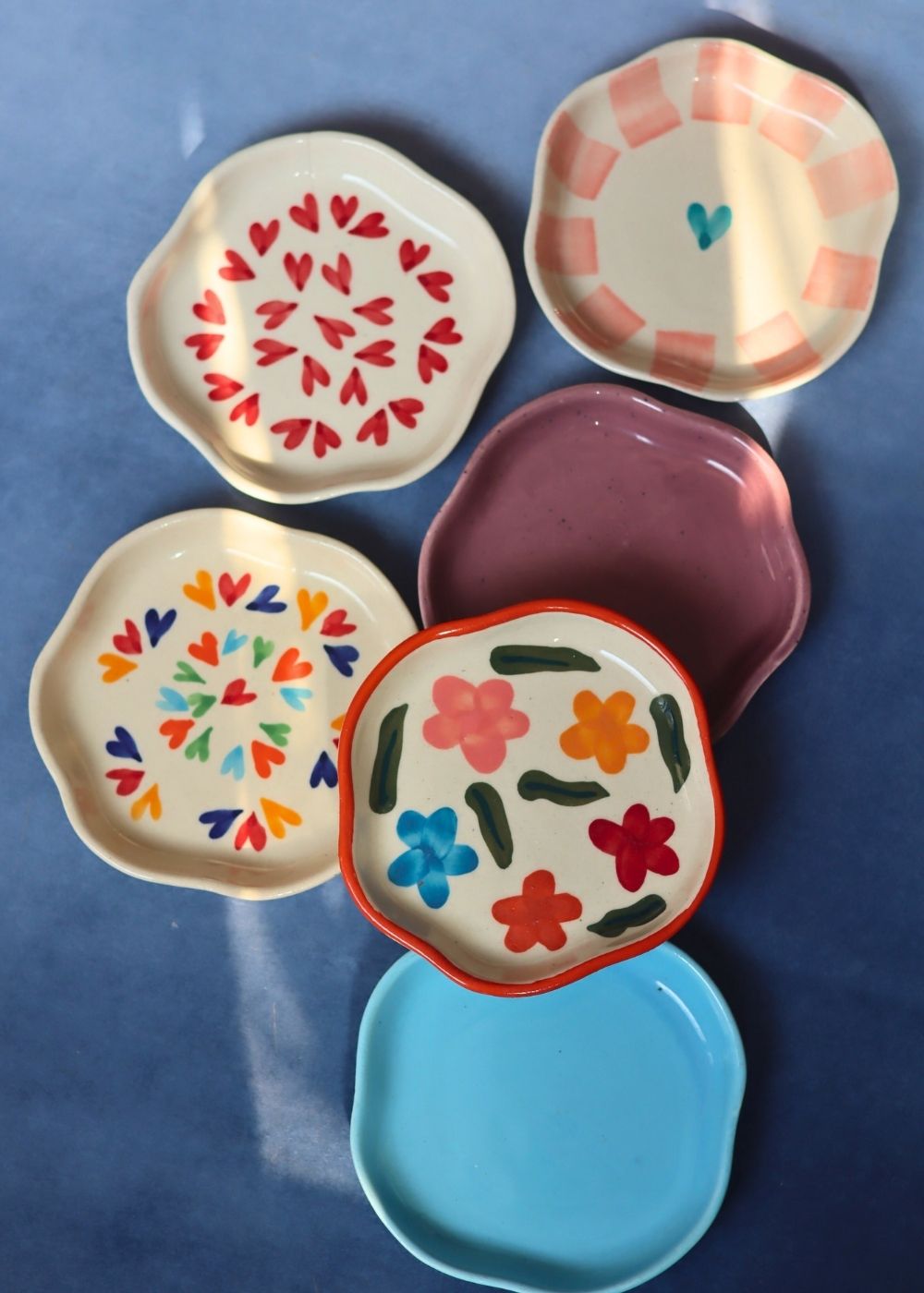 Set of 6 Heart & Neutral Dessert Plate (for the price of 5) with premium quality material