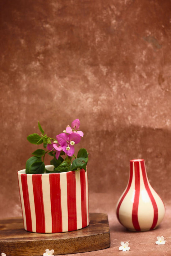 Red striped Planter & Vase Combo with premium quality material