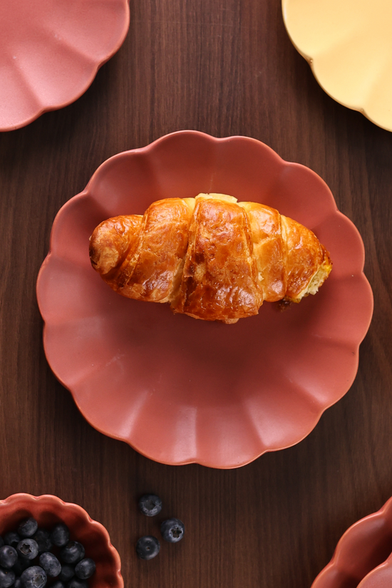 handmade gulaab phool plate made with ceramic material 