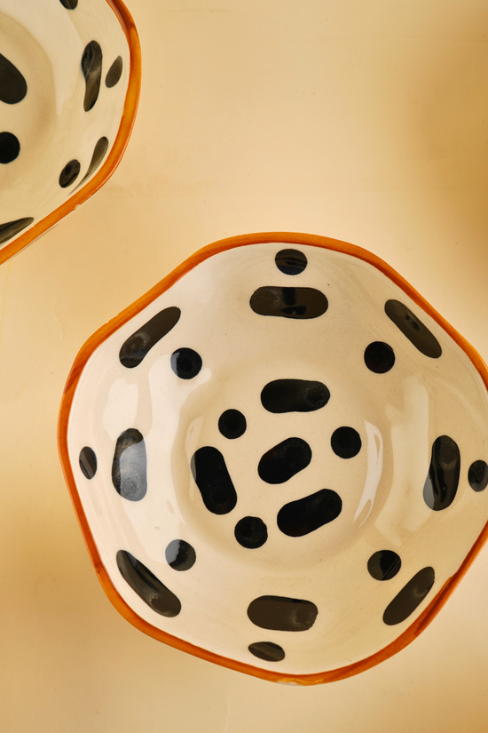 Black & white snacks bowl 