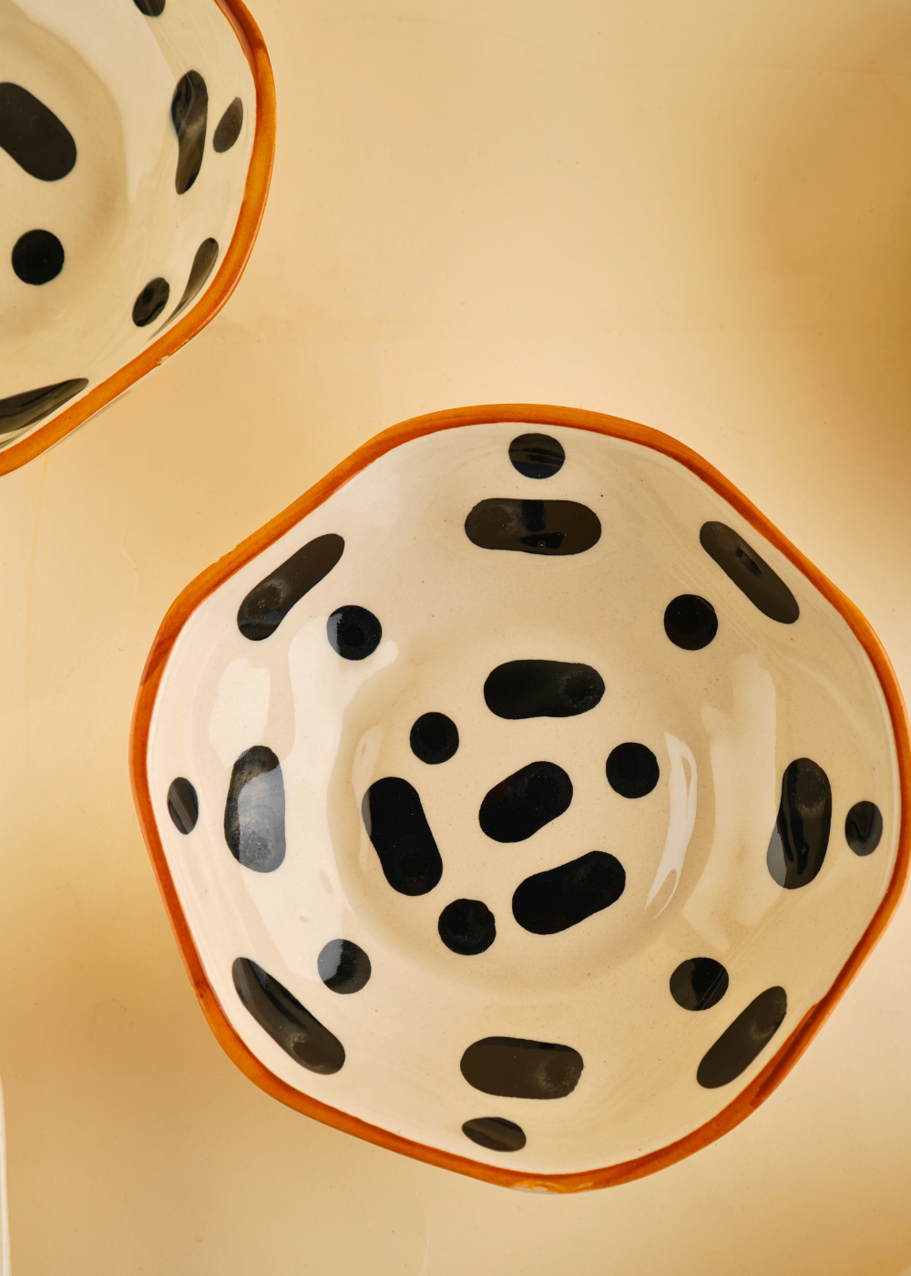 Black & white snacks bowl 