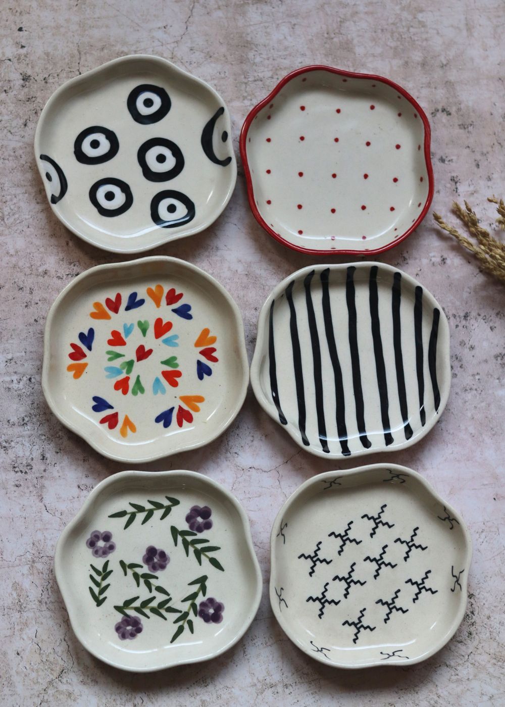 Set of 6 Artful Dessert plate (for the price of 5) made by ceramic