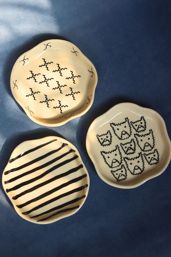Set of 3 - Heart & Lined Dessert plate made by ceramic