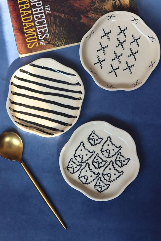Set of 3 - Heart & Lined Dessert plate with premium quality material