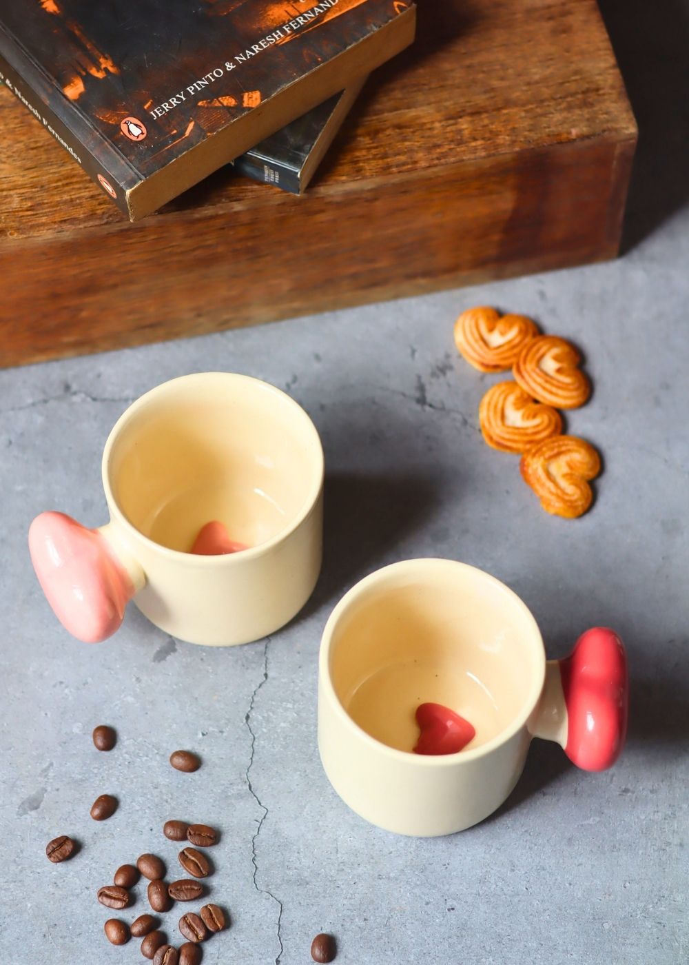 Set of 2 - Red & Pink Heartbeat Coffee Mugs made by ceramic