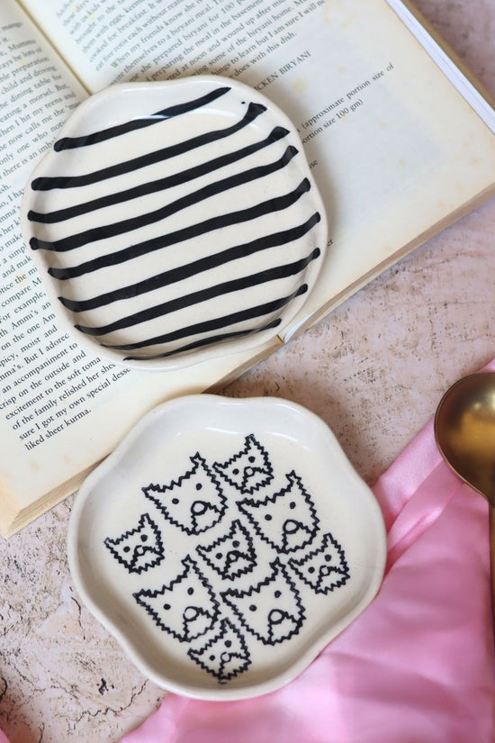 Cats & Zebra Handmade Dessert Plate with premium quality material