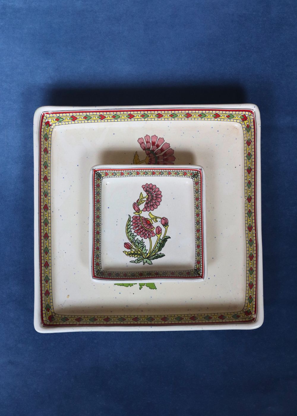 Red Motif Platter - Set of two made by ceramic