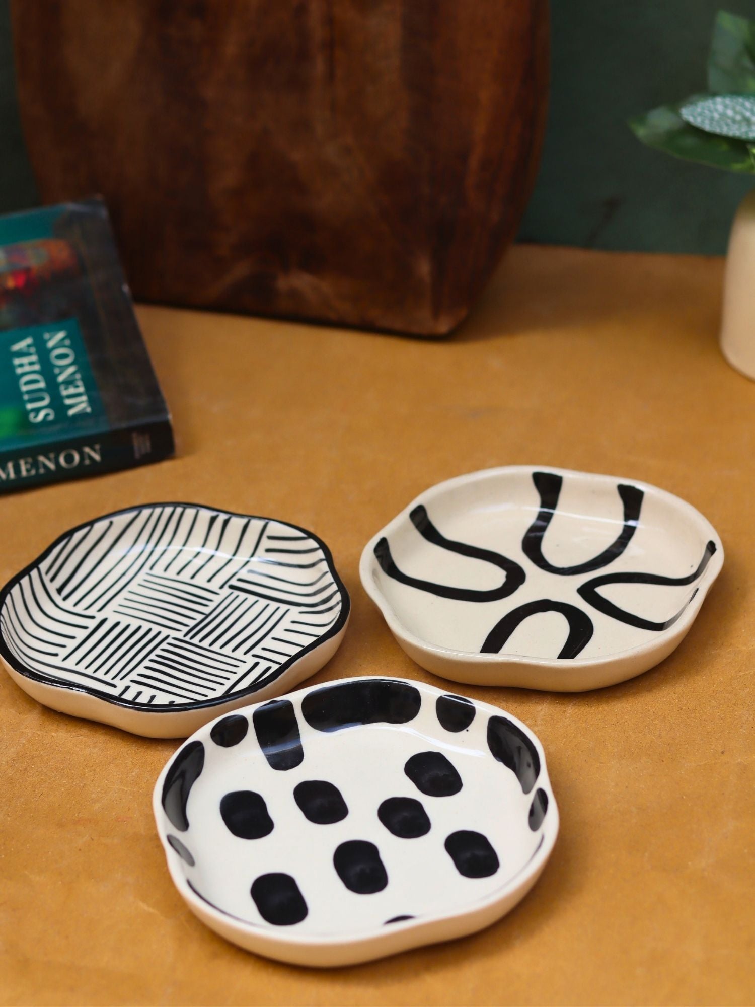 Black Block, All lines & Abstract Handmade Dessert Plate