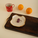 Ivory stoneware dessert plate with fruits